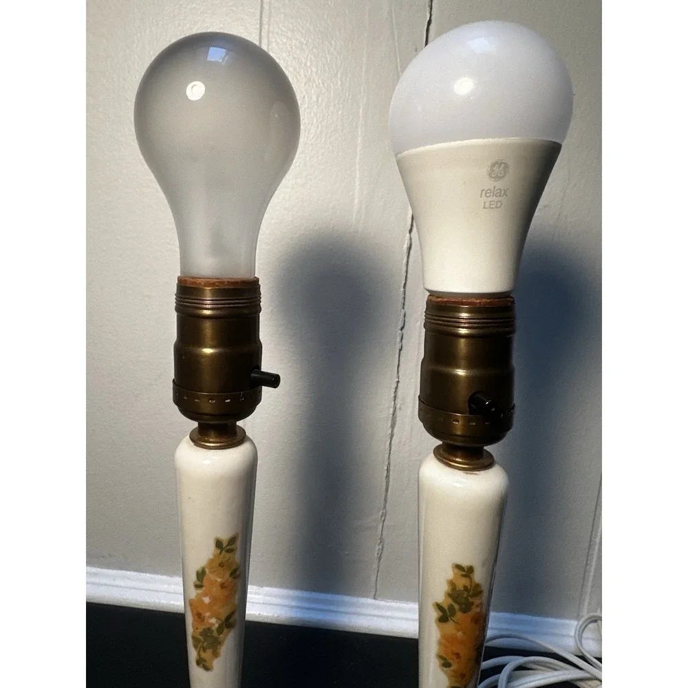 Vintage Porcelain Boudoir‎ Table Lamps Floral Rose Gold Accent Pair Working